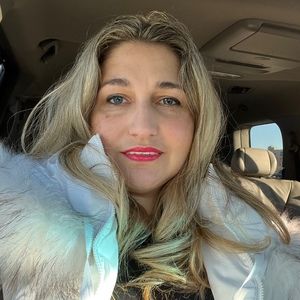 Meet your Posher, Diana